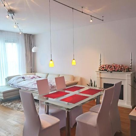 Modernes Studio-Apartment Nahe Zentrum Mit Garagenplatz Viena Exterior foto