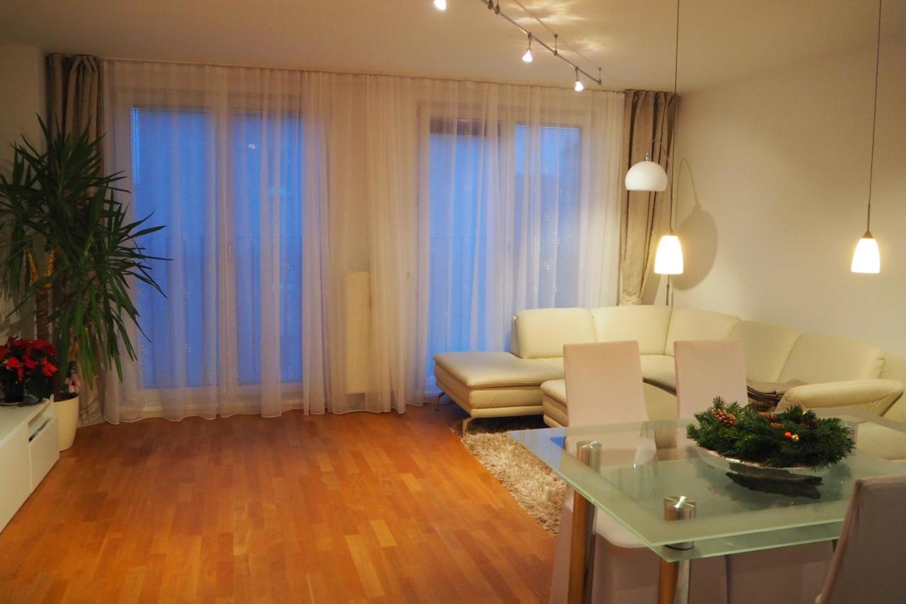 Modernes Studio-Apartment Nahe Zentrum Mit Garagenplatz Viena Exterior foto